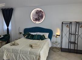 The Moon Suite, love hotel in Palermo