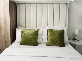 Trendy Studio with Bunk Bed