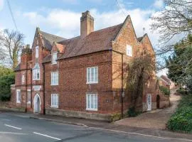 Airfield Manor