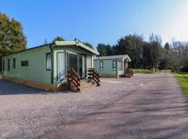 Lodge 2
