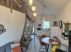 Nagelneues Ferienhaus mit Spielbereich und Garten