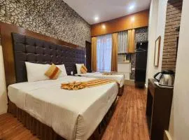 Hotel Raunak