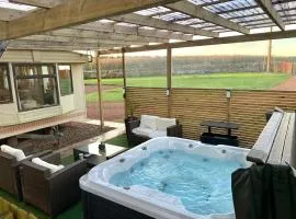 North Lodge Holiday Home, Hot Tub & Sauna