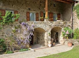 Le clos du martouret, hotel v destinaci Roisey