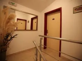 Joleks Apartments