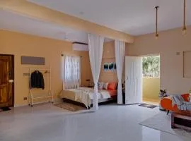 Moonlight Manor- Luxury Escape