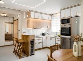 Factory Family Corfu Apartment, hotel in Anemómylos