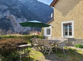 Maison au calme avec vue sur montagne