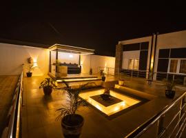 Db Continental Loft Apartment, hotel v mestu Bar Gada