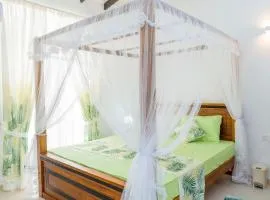 Green Retreat 2 Bedroom Hideout
