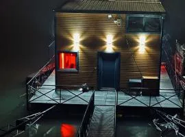 Elite House