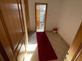 Stan na dan Cazin, hotel in Cazin