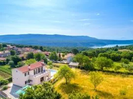 Beautiful Villa Cicibella with pool in Barban