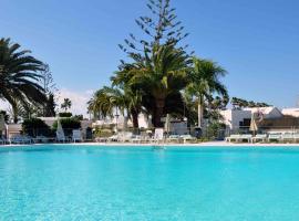 Bungalows Santa Clara: Playa del Ingles'te bir otel