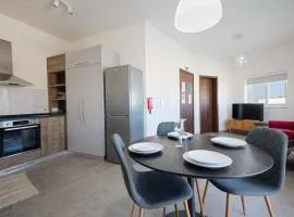 Cosy 1 BD Penthouse in Bugibba - Corner Terrace with Sea Views