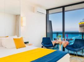 Deluxe Aparthotel In Orbi City official, apartment in Batumi