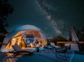 Gaia Dome Stars Hottub Wineries Secluded Romantic Frederick, hotel in Fredericksburg