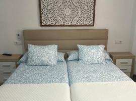 Apartamento en Urbanización Residencial - Roble, 5