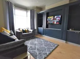 Central Cheerful Comfortable 3 Bedroom Home