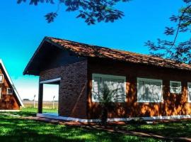 Bangalô Rancho Ouro Verde, Hotel in Rolândia