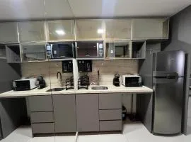 M&V Flats - Prédio Vision - 1,5 km Mané Garrincha - 500m Esplanada dos Ministérios - Vaga de garagem - Ar condicionado - Cama queen size - Piscina - Academia