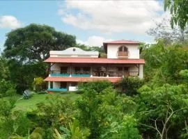 CasaBravaVentura Jungle Ecofarm