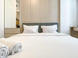 Relaxing Studio at Tokyo Riverside PIK 2 Apartment By Travelio, ξενοδοχείο σε Rawalembang