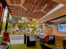 Coco Mountain View Guest House Hotel