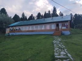 Roseland Cottage, Gulmarg, ski resort in Gulmarg