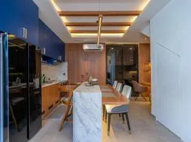 2BR Modern Suites near Airport