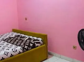 Studio meublé Douala Logbesu près de l'université iuc