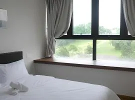 Cityview 2BR Country Garden Danga Bay - Natol