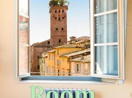 Grande Appartamento per gruppi e famiglie in centro storico a Lucca con terrazza e AC