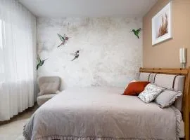 Cosy Apartment, Near Downtown, Self Check-in