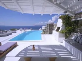 Paradisiacal Villa with Pool and Sea View in Mykonos