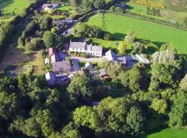 Lower Hearson Farm Cottages, animal experiences, seasonal outdoor heated pool, games barn, free fast WiFi, free parking