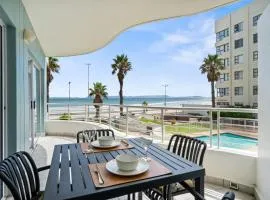 14 Cap dAzur by Host Agents