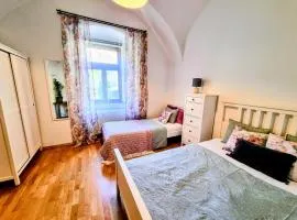 Tobias Old Town Apartment with 1 free offsite parking
