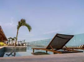 Beautiful Studio Apartment with City & Beach View