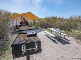 LoveFINS, готель у місті Fire Island Pines
