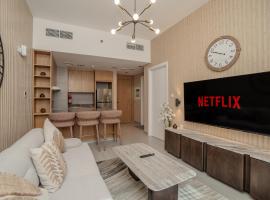 1Bedroom Apartment Oak Luxury by Blue Cloud Holidays, khách sạn sang trọng ở Sharjah