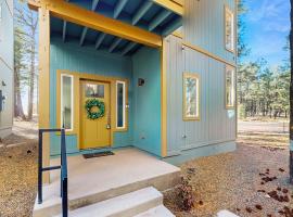 Peaks & Pines Bungalow, bungalov v destinaci Flagstaff