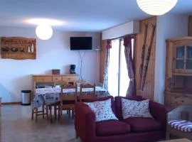 3 pièces cabine au pied des pistes avec parking à Saint-Jean-d'Aulps - FR-1-573-85