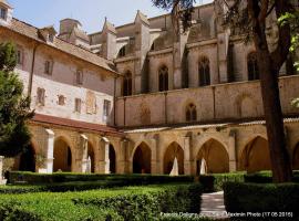 Hôtel Le Couvent Royal, hotel v destinaci Saint-Maximin-la-Sainte-Baume