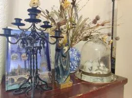 Paris Authentic House 2 Maisons 1 studio ideale pour groupes, capacité 30 personnes