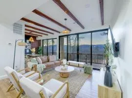 Ridgetop Hideaway 12-Guest Oasis with Hot Tub & Epic Views Near Winery Tours & Trails - Pets are allowed by request