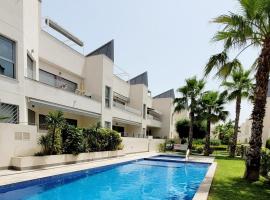 PMT01 - Modern, luxury with heated pool, hotel em Torrevieja