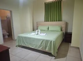 Hotel Enrique I Gazcue, Bed and Breakfast