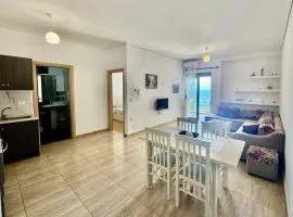 4 Seasons Sea View Apartment
