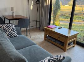 Studio with a View, hotel v destinaci Onich